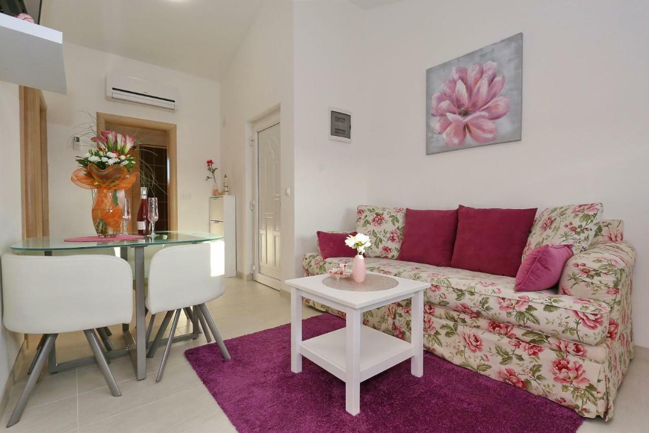 Villa Nivel Vir Exterior photo