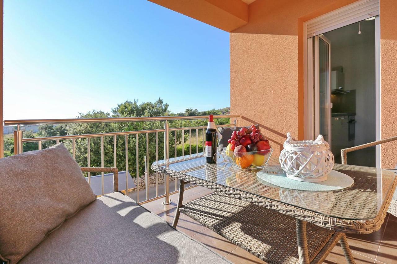 Villa Nivel Vir Exterior photo